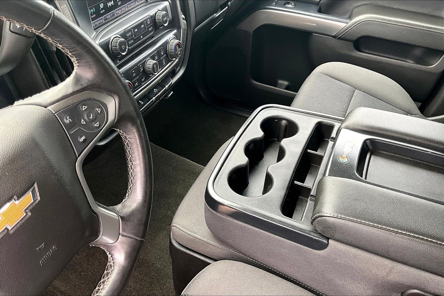 Used 2017 Chevrolet Silverado 1500 LT w/ LT Eassist Package AWD/4WD image 15