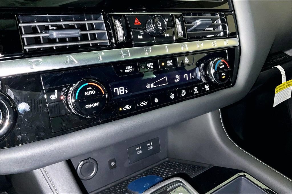 New 2026 Nissan Pathfinder SL image 33