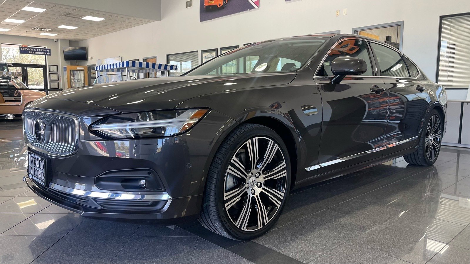 Used 2023 Volvo S90 B6 Ultimate w/ Protection Package Premier image 1