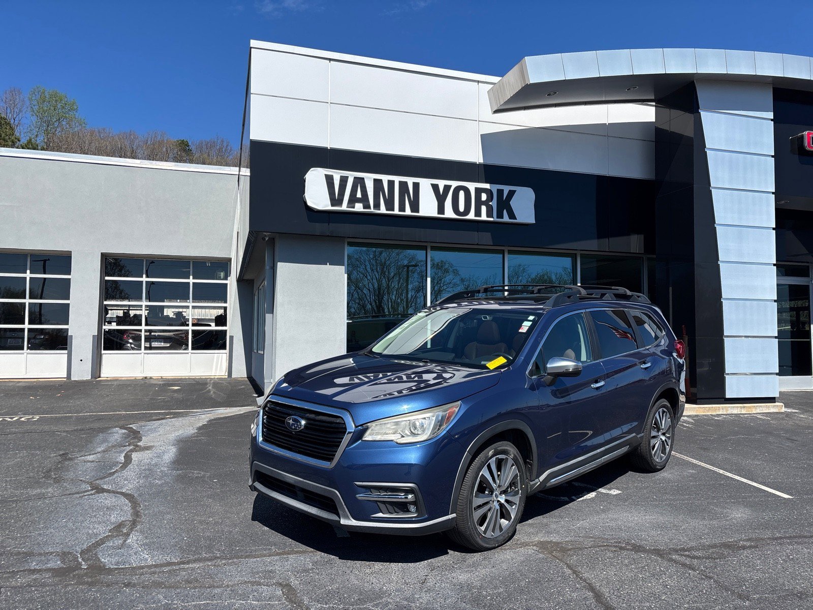 Used 2019 Subaru Ascent Touring w/ Popular Package #3
