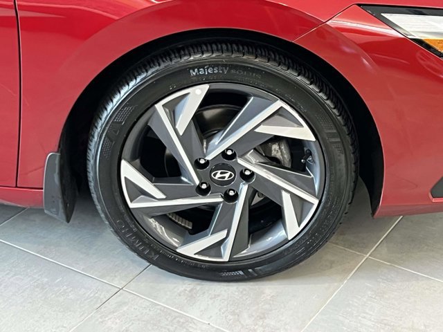Used 2025 Hyundai Elantra Sport image 6