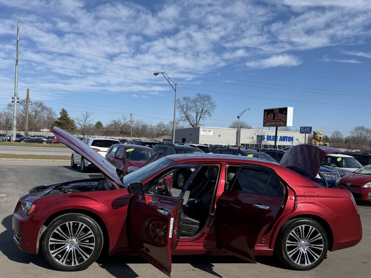 Used 2014 Chrysler 300 S RWD image 25