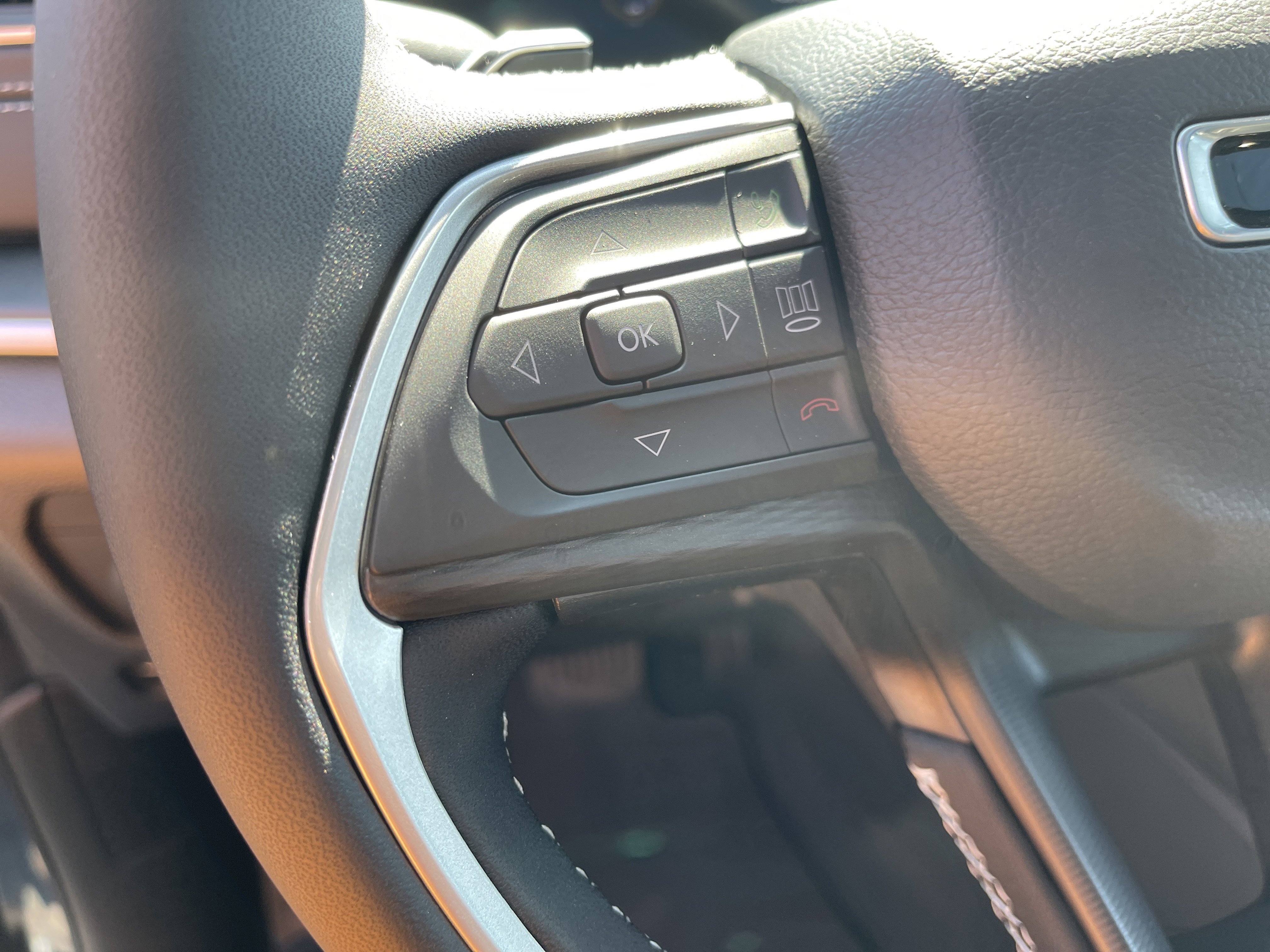 New 2025 Jeep Grand Cherokee L Altitude image 20