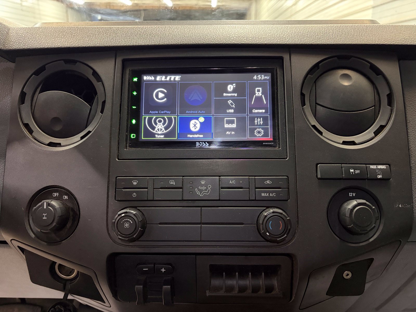 Used 2011 Ford F350 XL w/ PWR Equipment Group AWD/4WD image 17