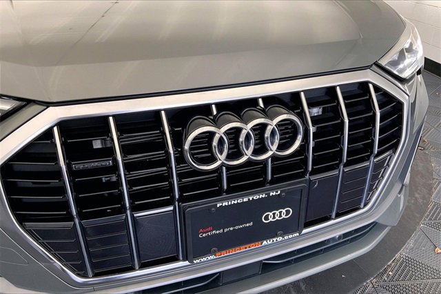 Certified 2023 Audi Q3 2.0T Premium w/ Convenience Package image 30