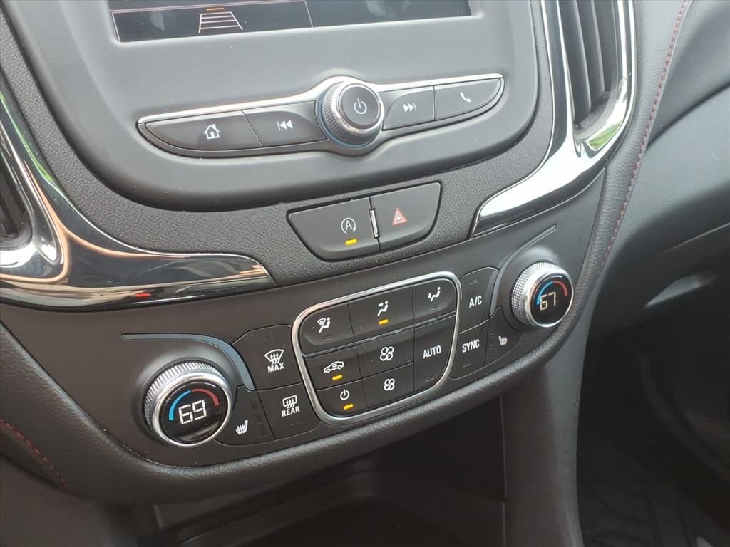 Used 2022 Chevrolet Equinox RS w/ LPO, Floor Liner Package AWD/4WD image 11