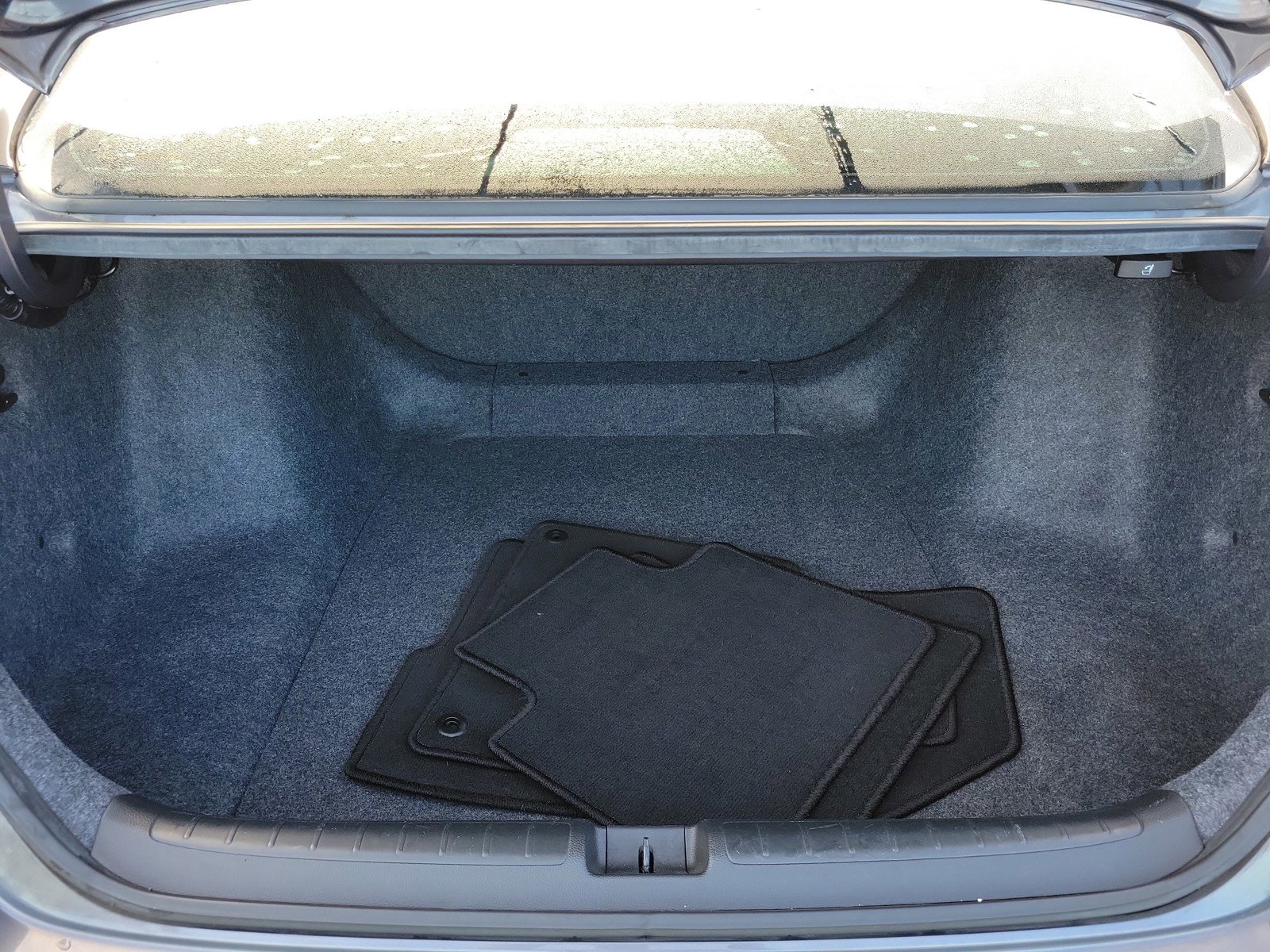 Used 2019 Honda Accord LX image 30