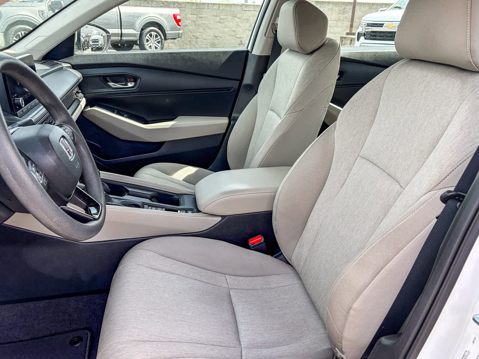 Used 2023 Honda Accord LX image 16