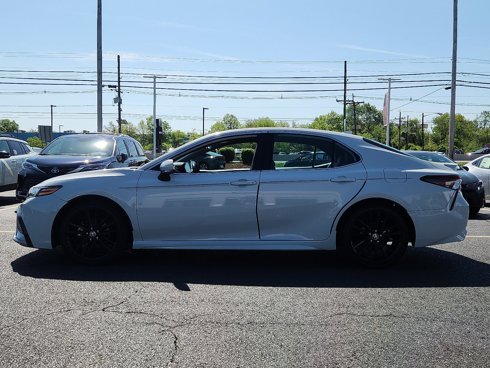 Used 2023 Toyota Camry XSE image 4