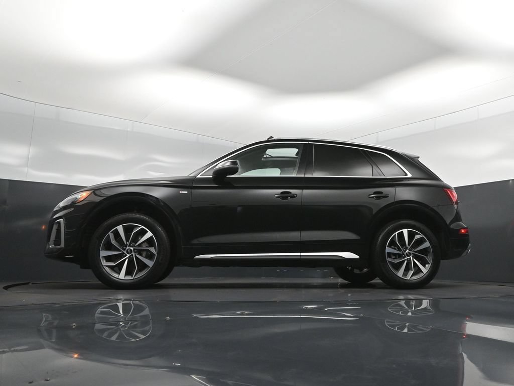 Used 2023 Audi Q5 2.0T Premium w/ Convenience Package AWD/4WD image 39