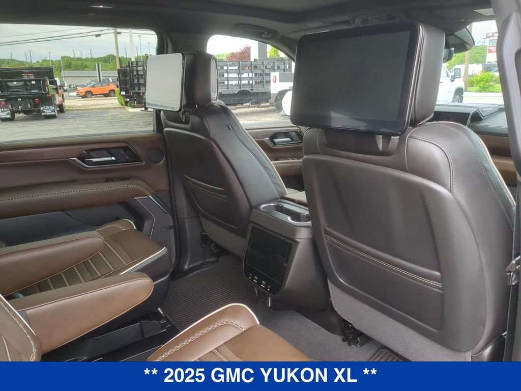 New 2025 GMC Yukon XL Denali Ultimate AWD/4WD image 23