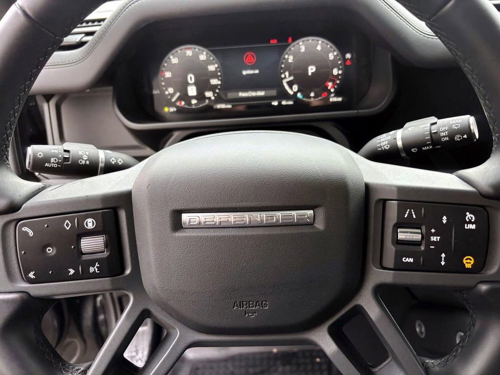 Used 2025 Land Rover Defender 110 S image 45