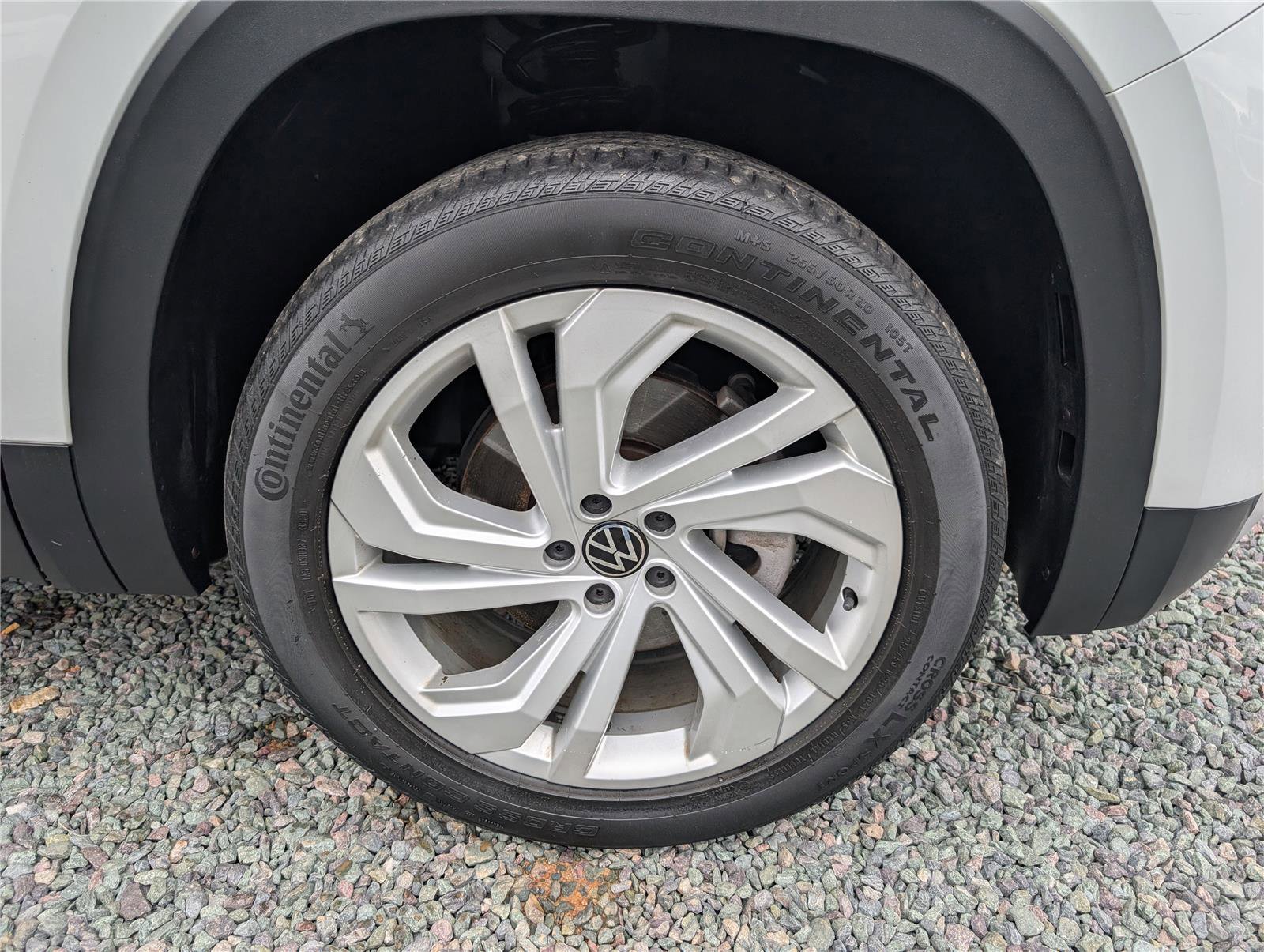 Used 2021 Volkswagen Atlas SE w/ Towing Package AWD/4WD image 9