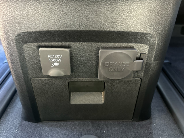 New 2026 Toyota Sienna Platinum AWD/4WD image 17