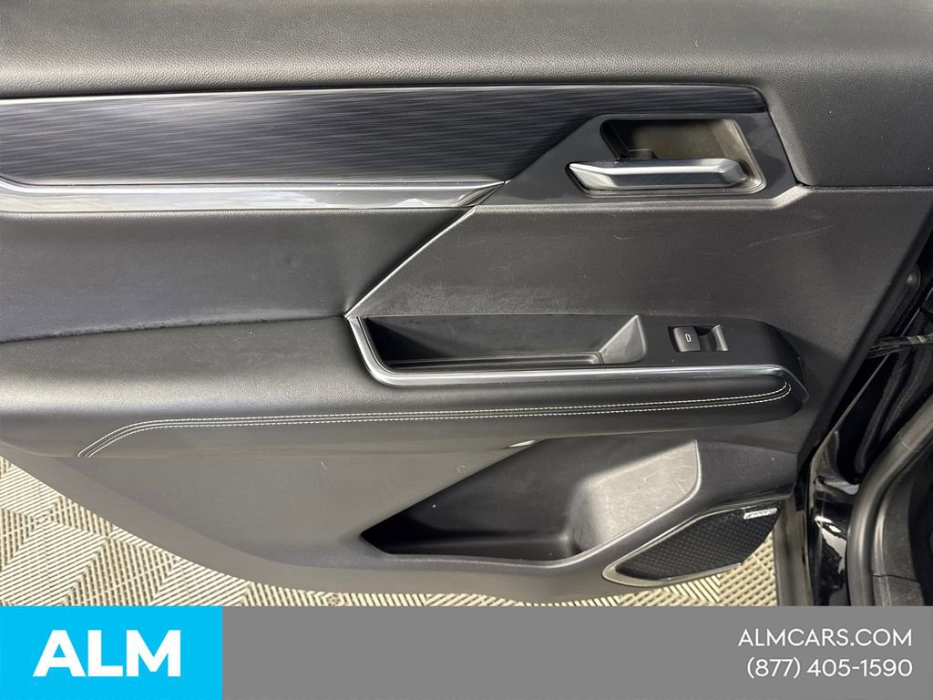 Used 2024 GMC Acadia Elevation image 25