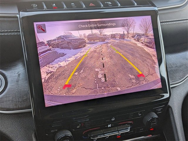 Certified 2022 Jeep Grand Cherokee Limited image 26