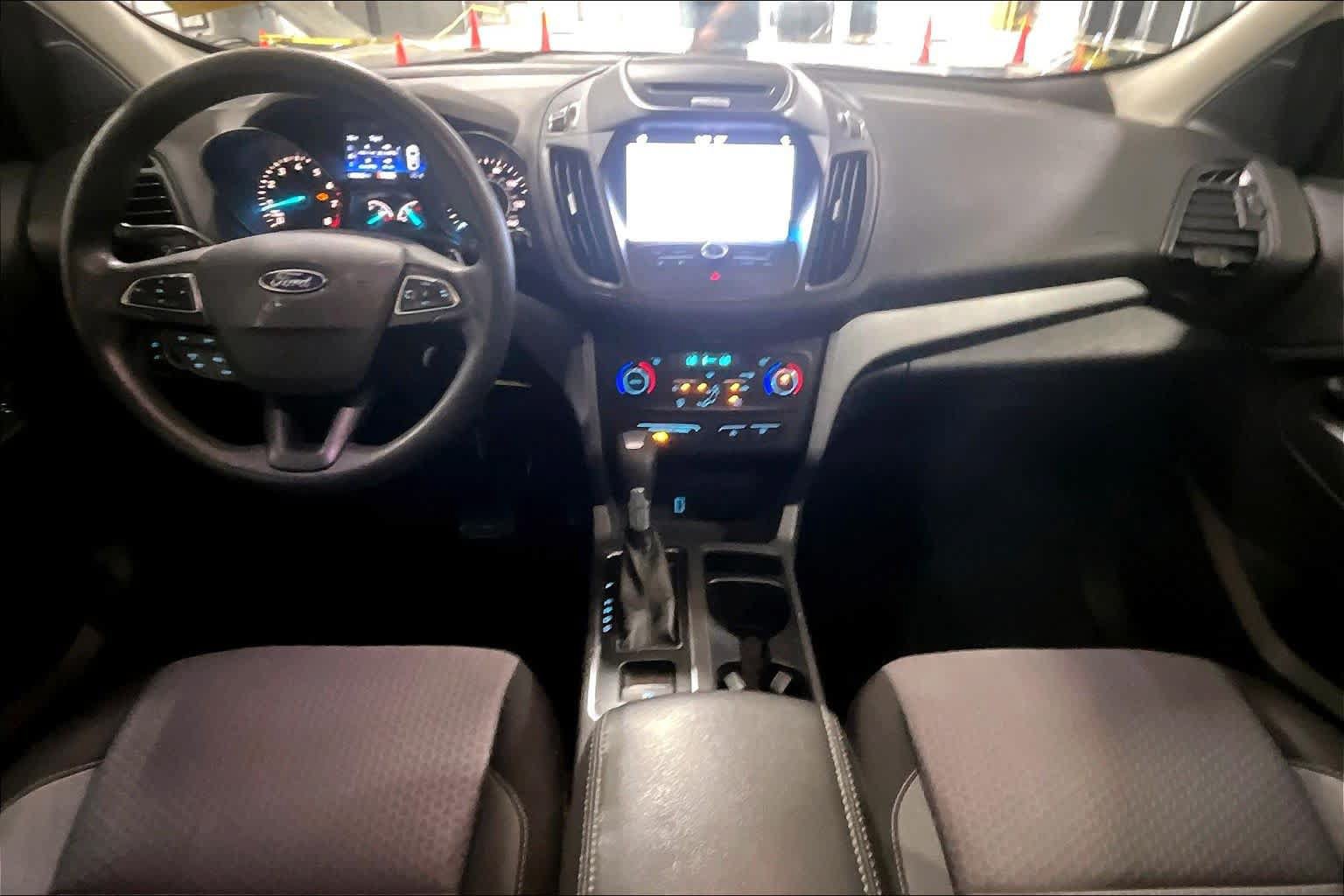 Used 2017 Ford Escape SE w/ Equipment Group 201A AWD/4WD image 15