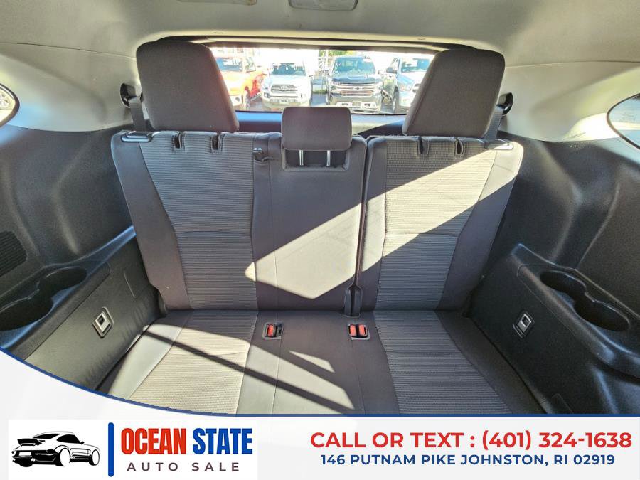 Used 2021 Toyota Highlander L image 14
