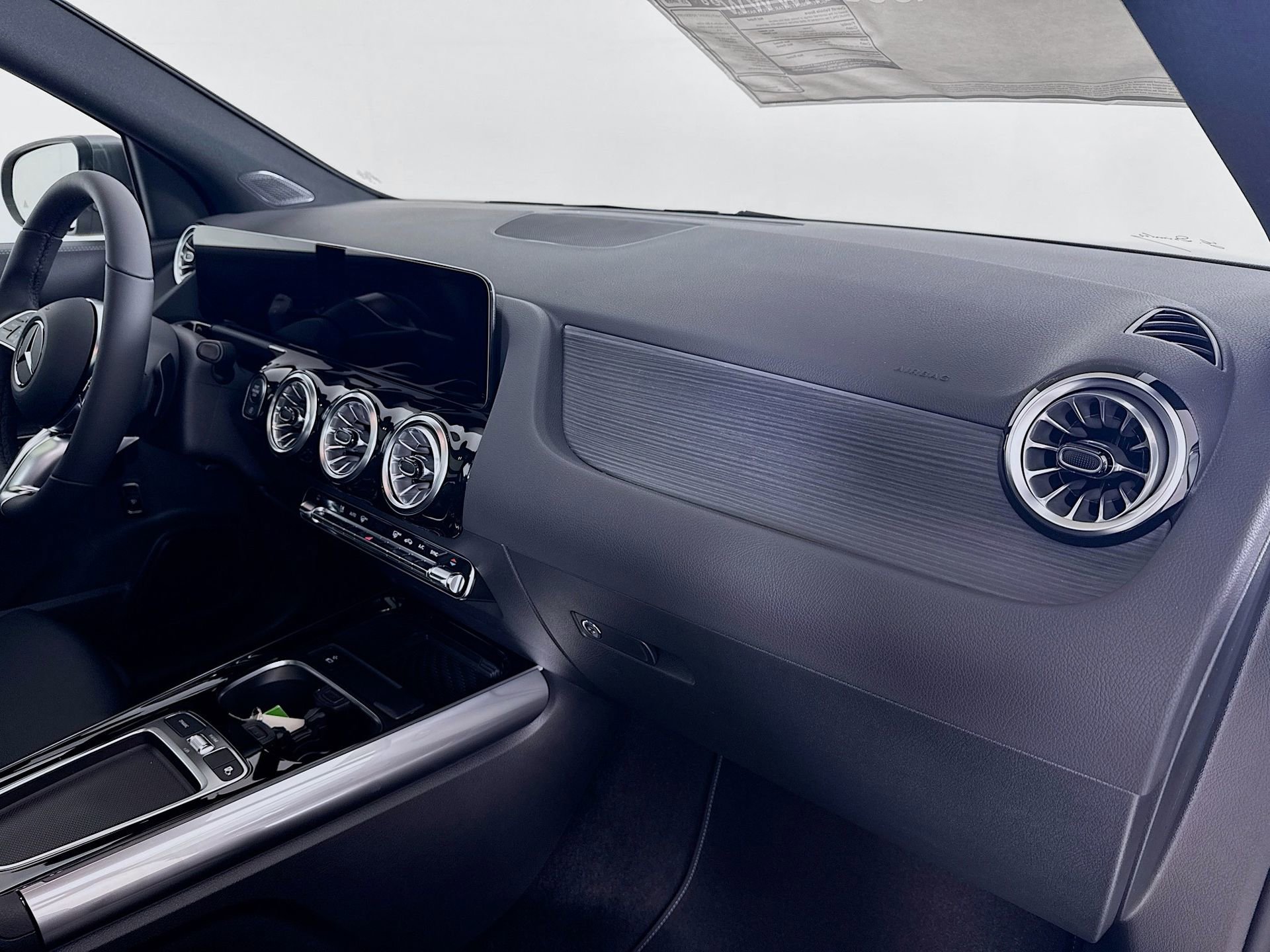 New 2026 Mercedes-Benz GLA 250 image 30