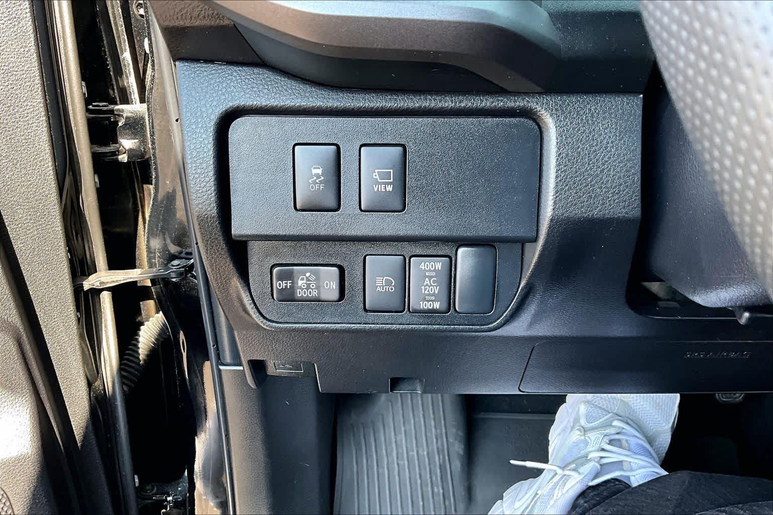 Used 2023 Toyota Tacoma TRD Pro AWD/4WD image 33