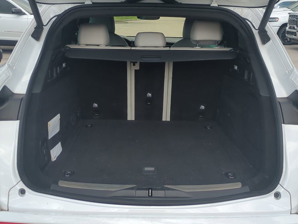 Used 2023 Maserati Grecale Modena AWD/4WD image 14