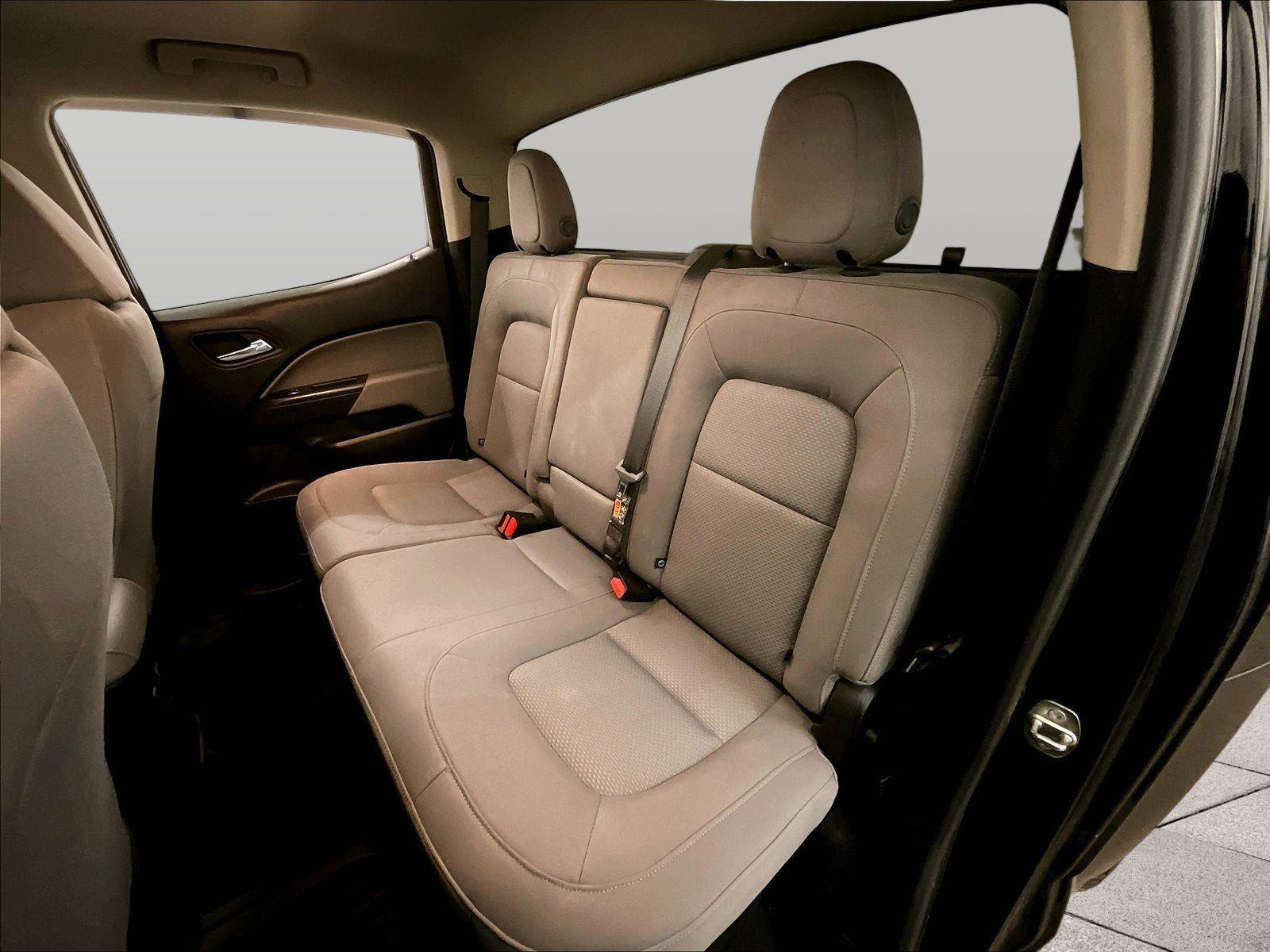 Used 2018 Chevrolet Colorado LT AWD/4WD image 26