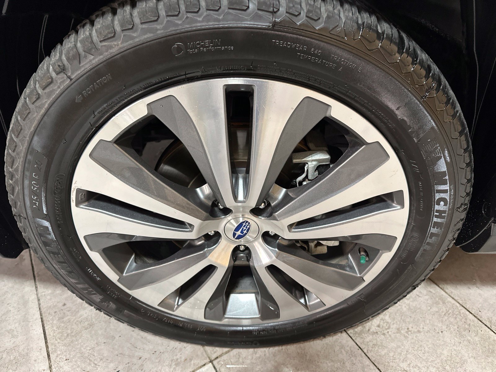 Used 2020 Subaru Ascent Limited w/ Technology Package AWD/4WD image 9