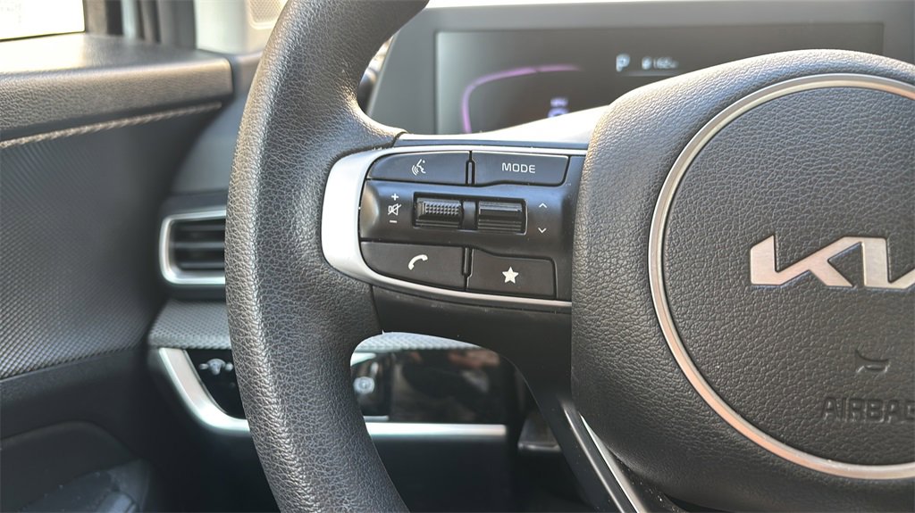 Used 2023 Kia Sportage LX image 25