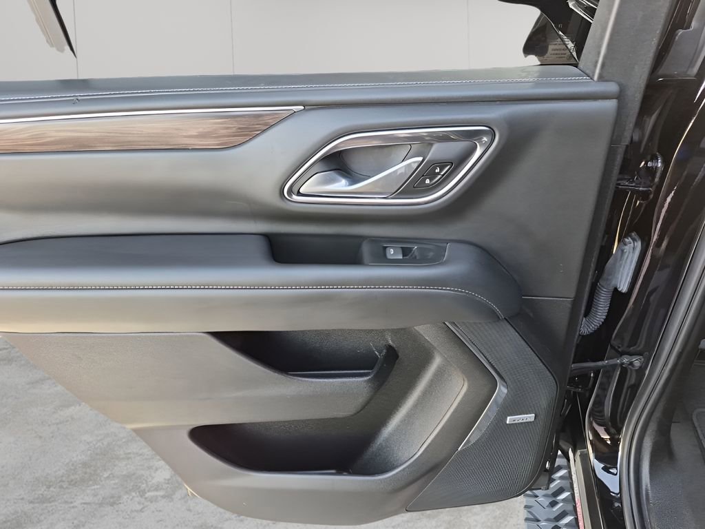 Used 2022 Chevrolet Tahoe Z71 w/ Off-Road Capability Package image 17