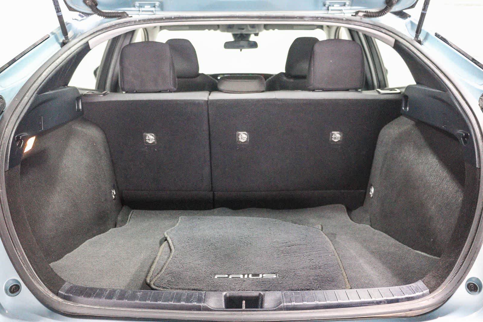Certified 2017 Toyota Prius Two w/ Carpet Mat Package FWD image 27
