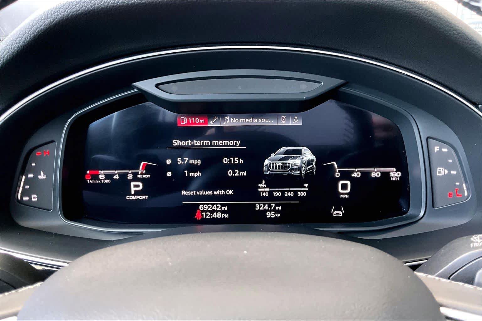 Used 2021 Audi Q8 Premium Plus w/ Premium Plus Package AWD/4WD image 23