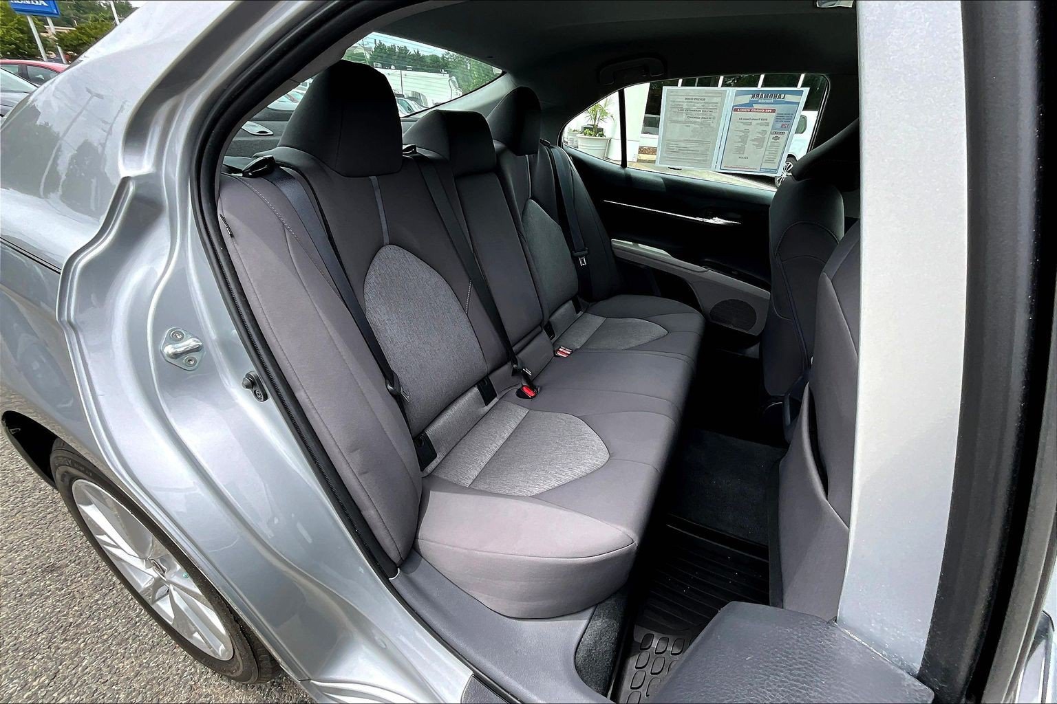 Used 2023 Toyota Camry LE AWD/4WD image 27