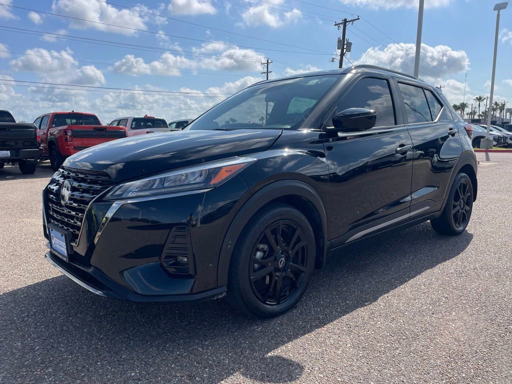 Certified 2024 Nissan Kicks SR w/ SR Premium Package FWD image 3