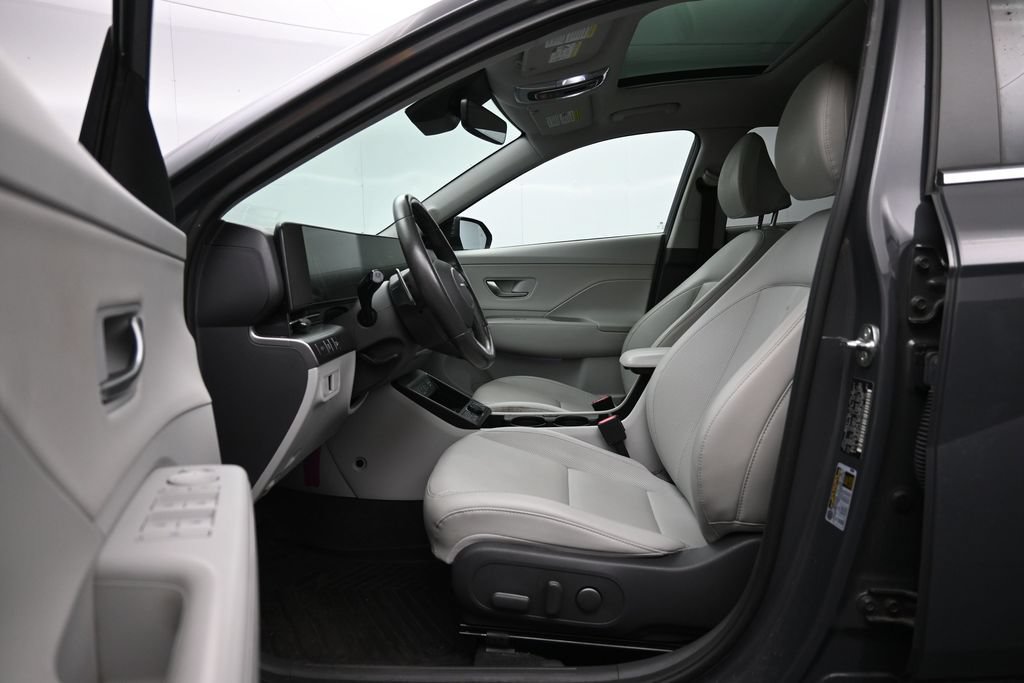 Certified 2025 Hyundai Kona Limited AWD/4WD image 23