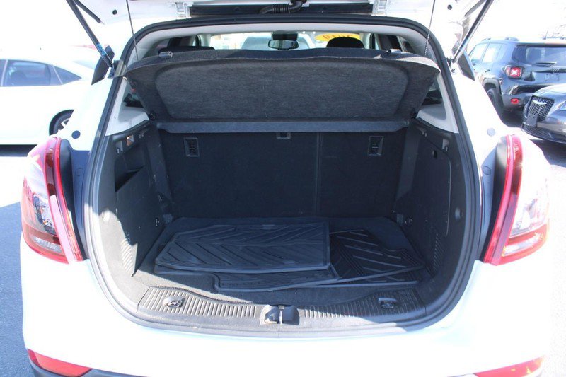 Used 2019 Buick Encore Sport Touring image 6