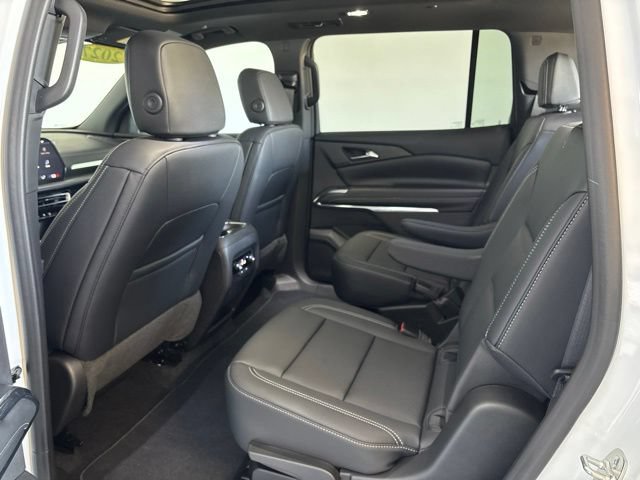 New 2027 Chevrolet Traverse LT w/ Sun and Wheel Package AWD/4WD image 23