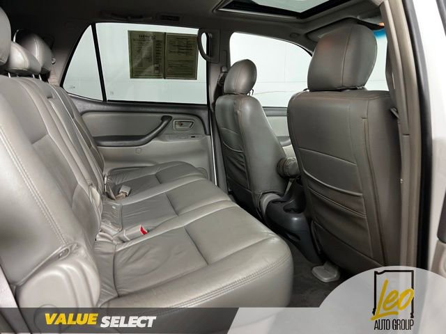 Used 2006 Toyota Sequoia SR5 AWD/4WD image 18