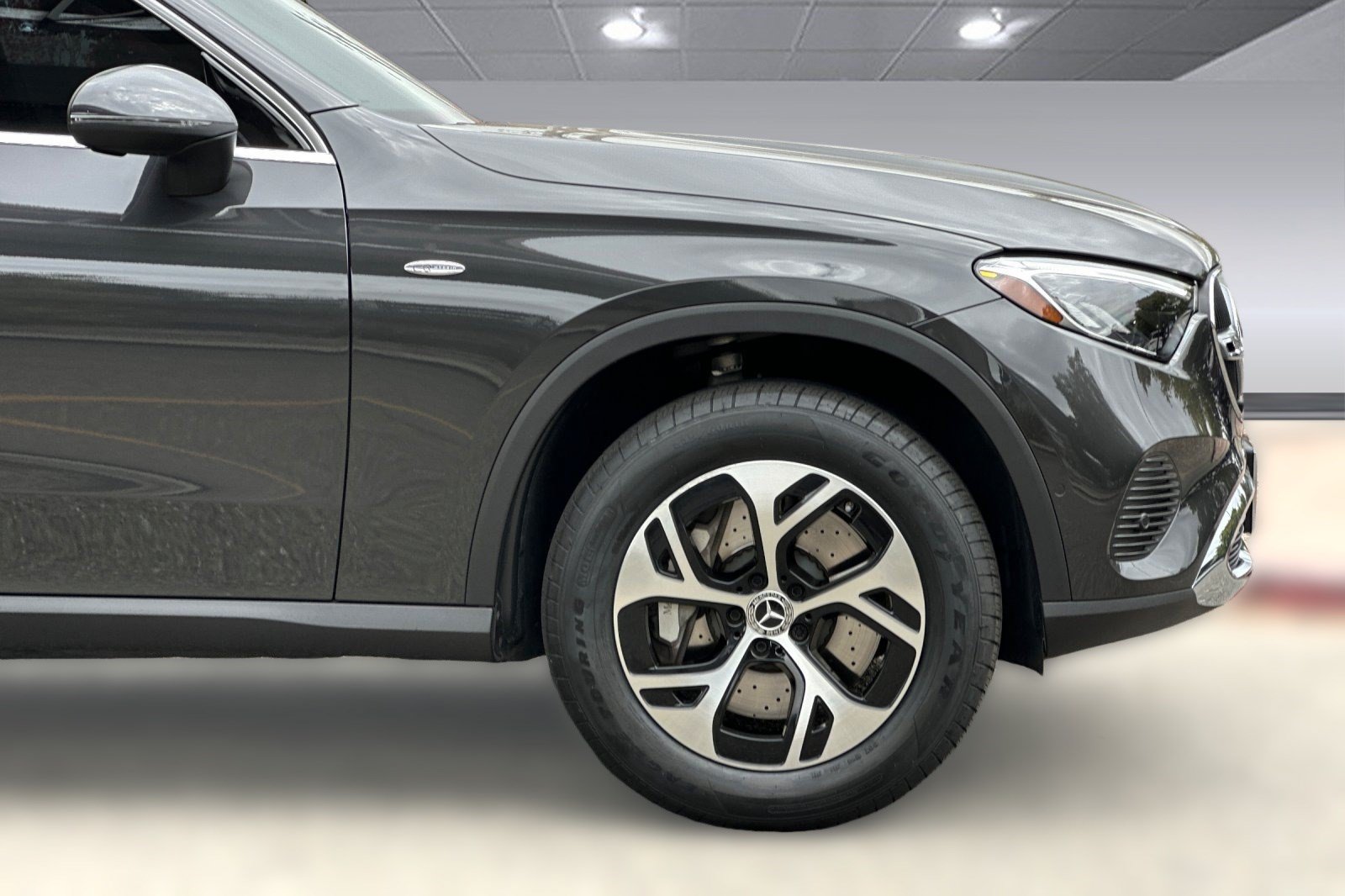 Certified 2025 Mercedes-Benz GLC 350e 4MATIC image 37