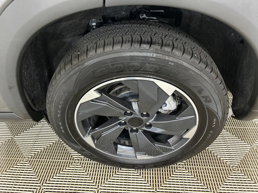 Used 2024 Nissan Rogue SV FWD image 10