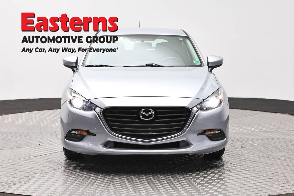 Used 2017 MAZDA MAZDA3 Sport FWD image 2