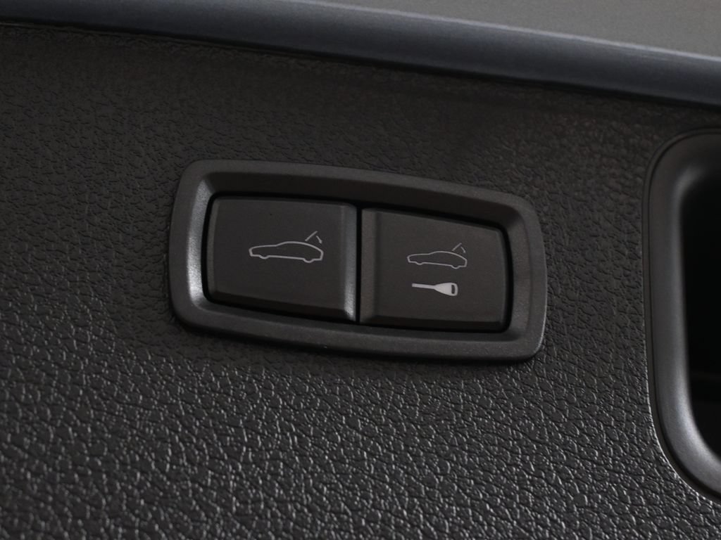 New 2026 Porsche Macan AWD/4WD image 41