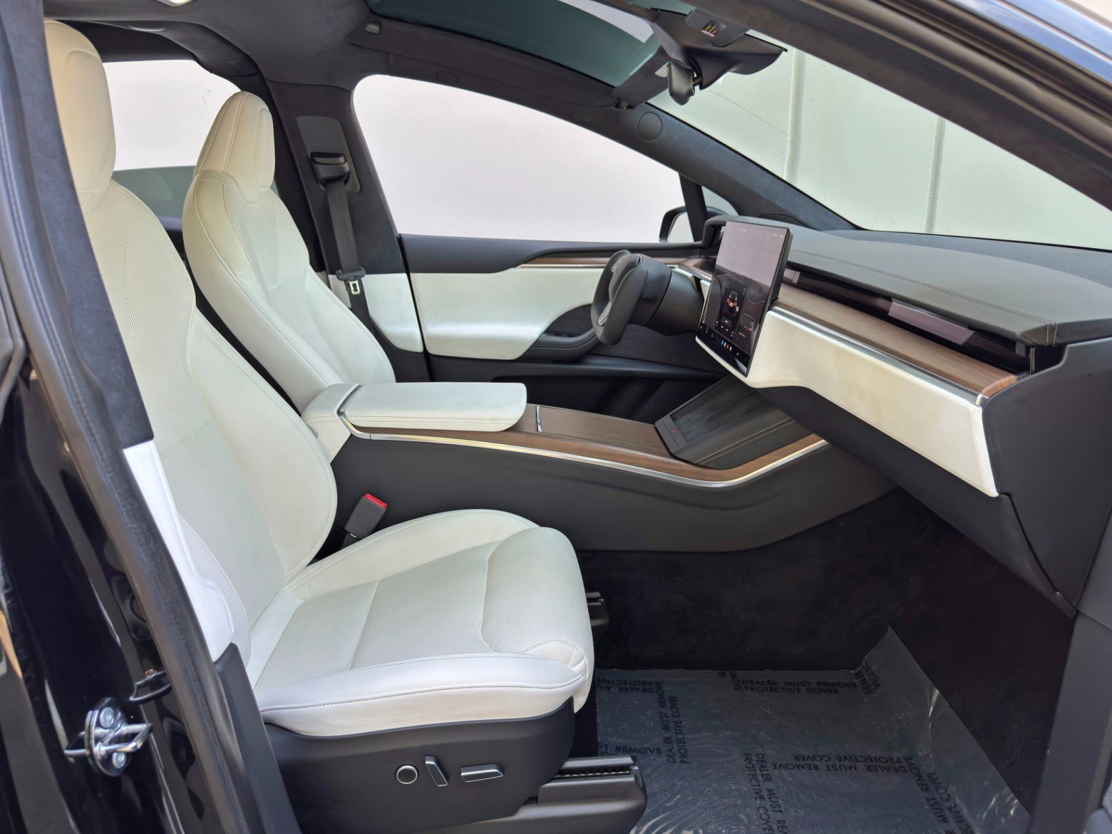 Used 2023 Tesla Model X AWD/4WD image 15