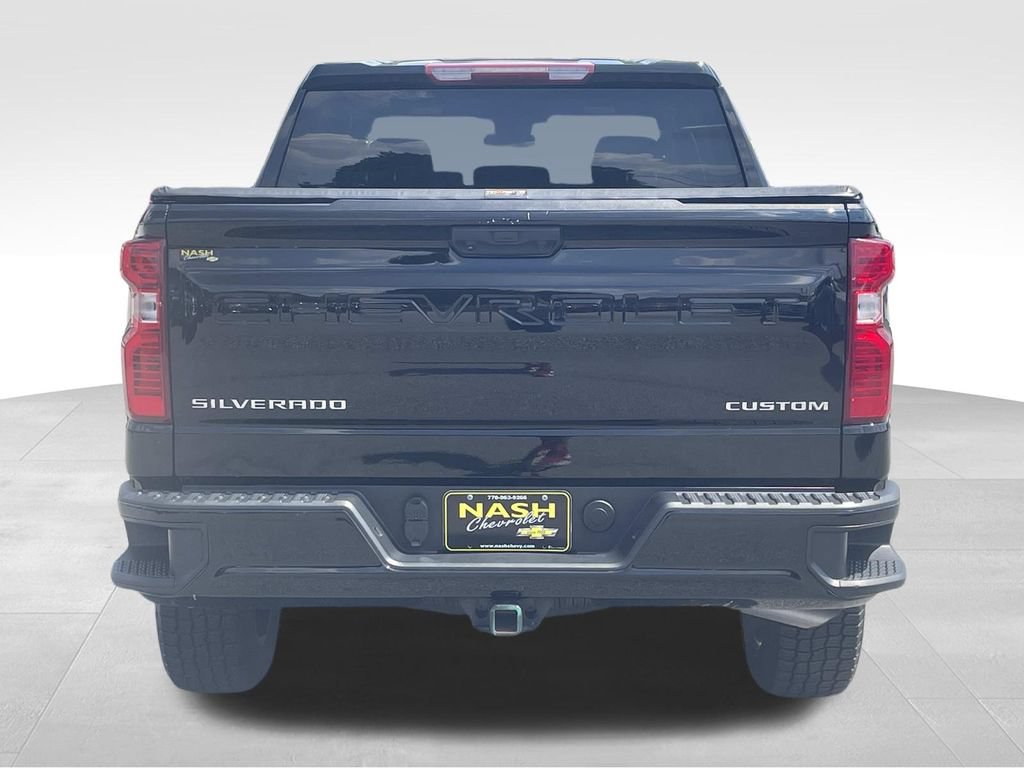 Used 2024 Chevrolet Silverado 1500 Custom Trail Boss AWD/4WD image 4