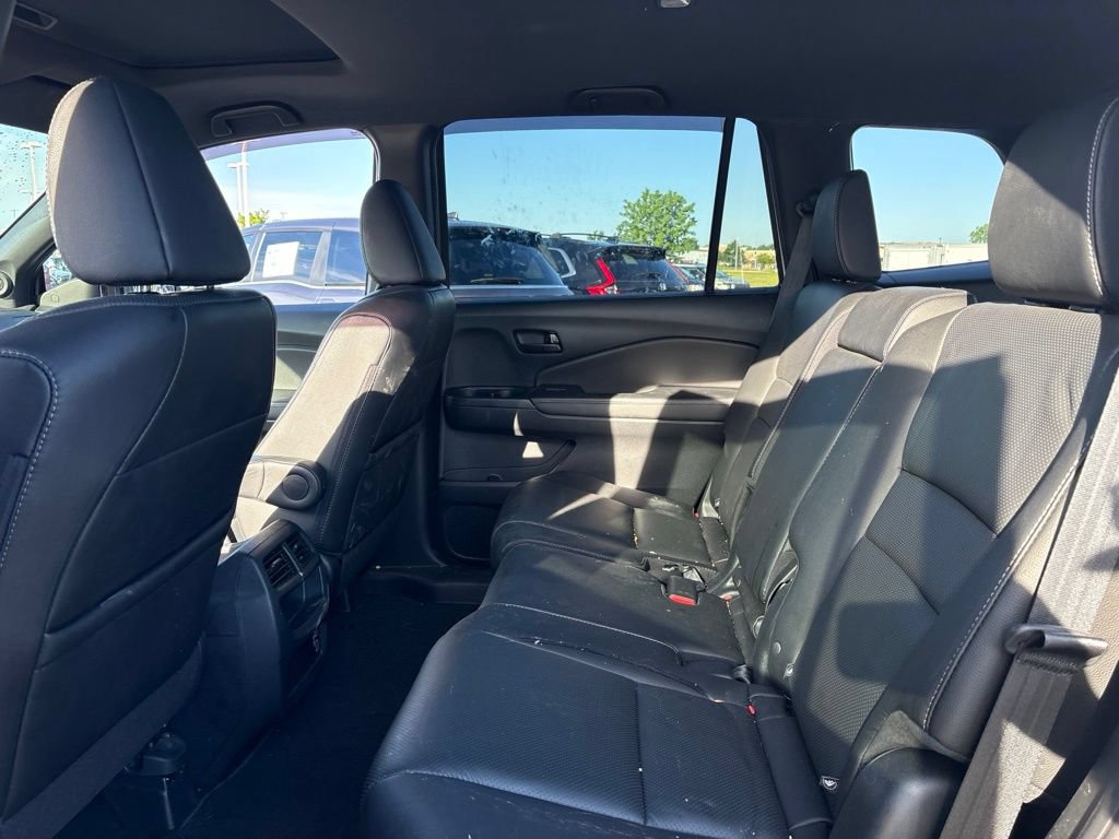 Used 2023 Honda Passport EX-L image 14