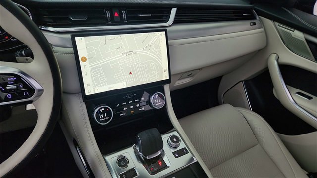 Used 2025 Jaguar F-PACE R-Dynamic S image 41