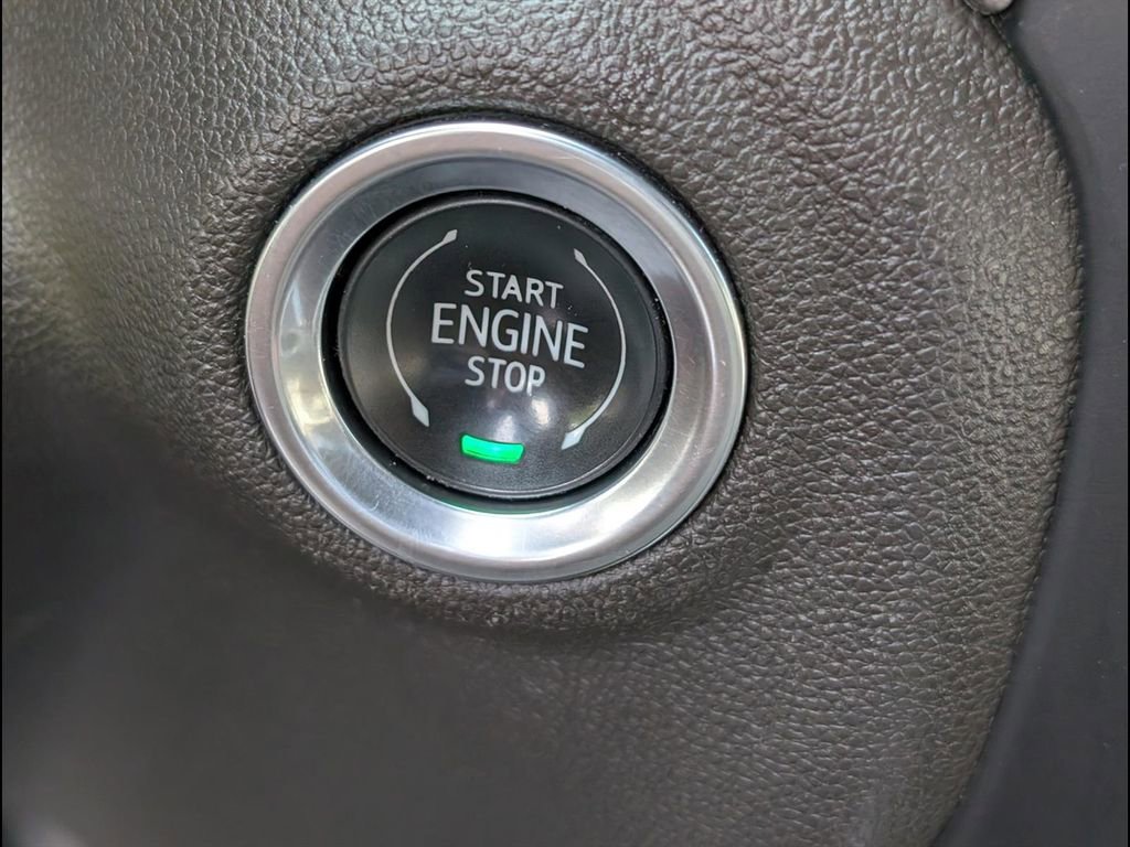 Used 2020 GMC Sierra 1500 SLT w/ SLT Premium Plus Package AWD/4WD image 8