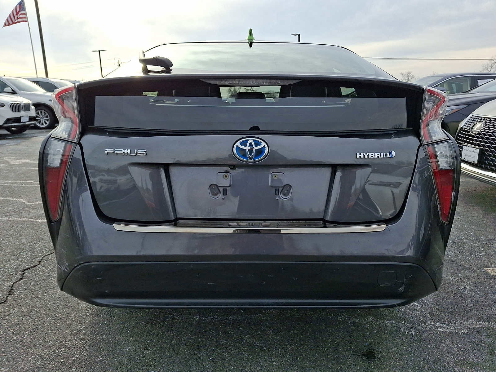 Used 2016 Toyota Prius Four image 5
