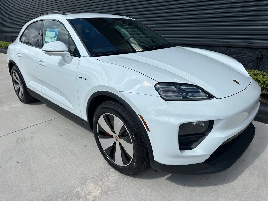 Used 2026 Porsche Macan 4S Electric AWD/4WD image 11