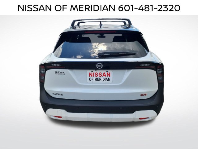 New 2026 Nissan Kicks SR w/ Cold Weather Package FWD image 4