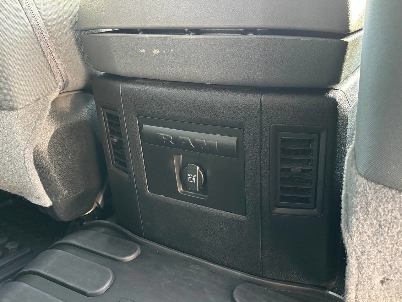 Used 2018 RAM 2500 Big Horn w/ Harvest Edition image 32